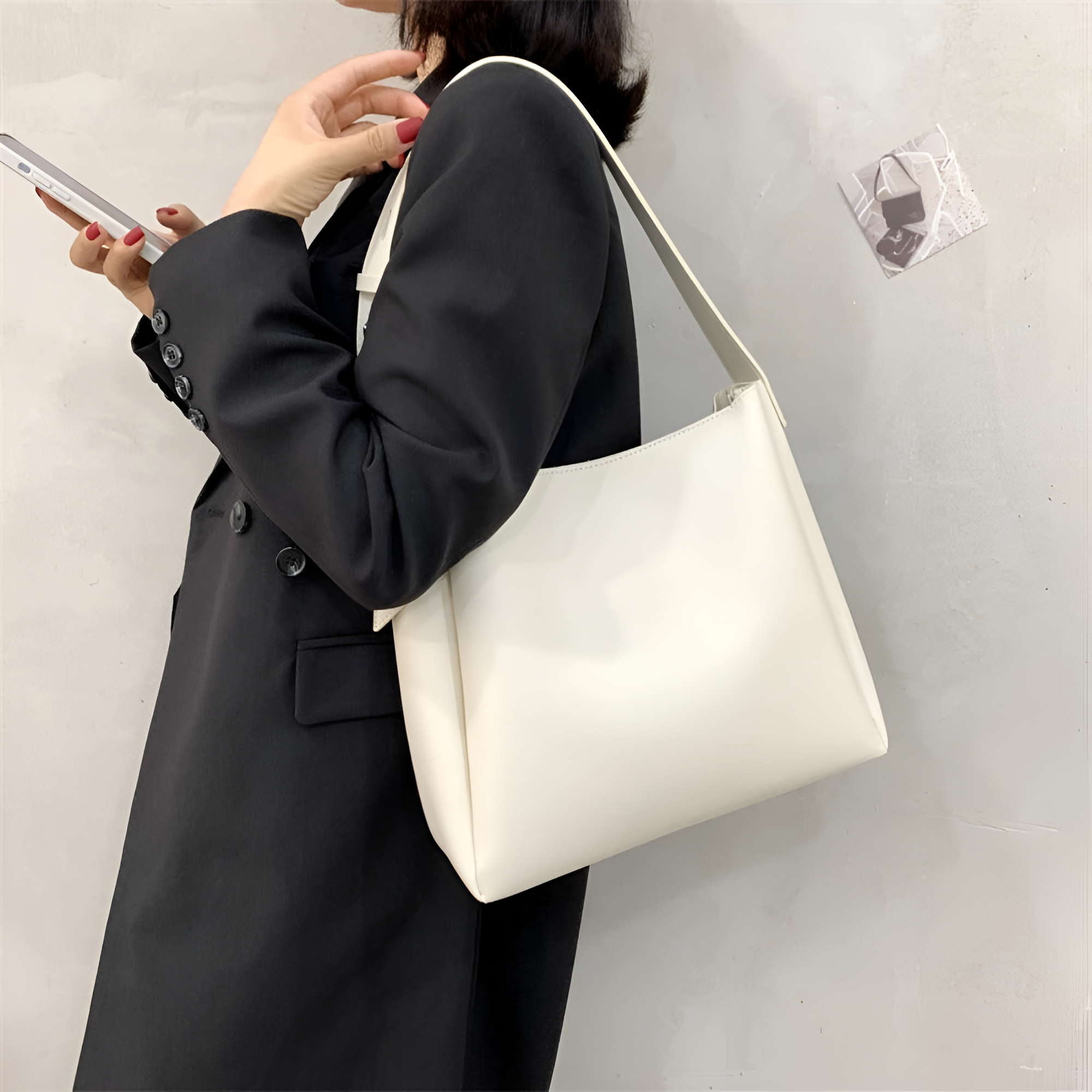 Women's Minimalist Adjustable Shoulder Bag - Office Wear