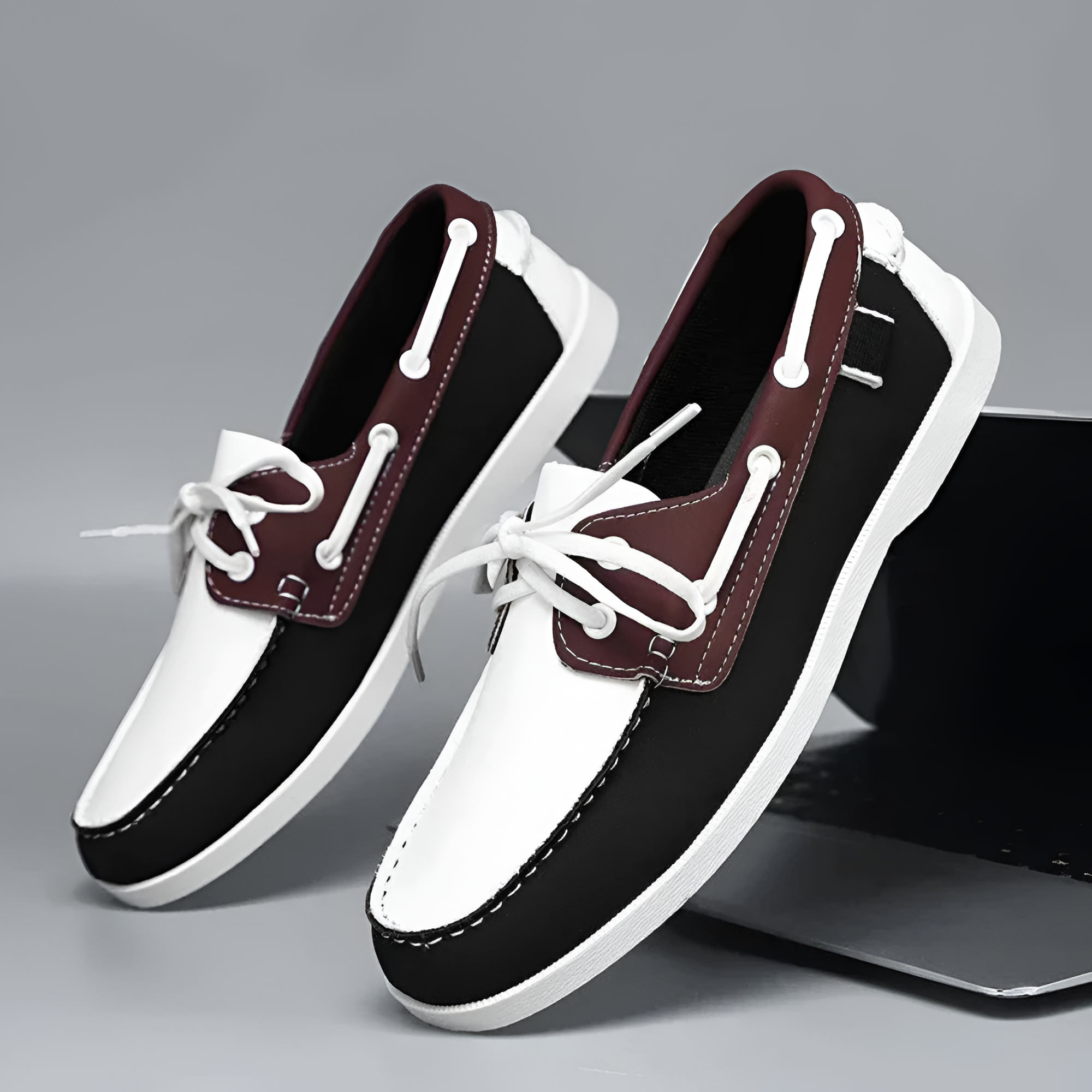 Men's Casual Lace Up Boat Shoes - Everyday Wear