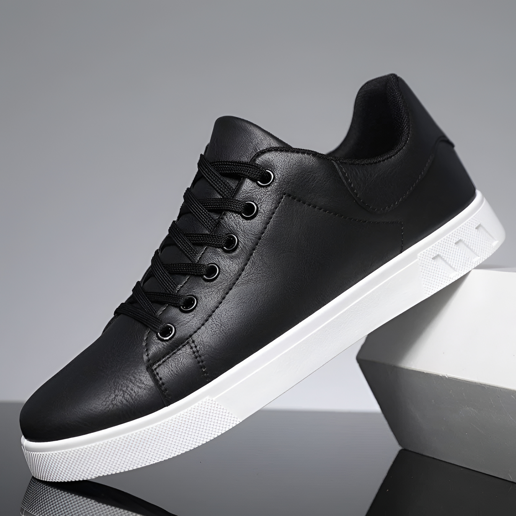 Men's Sneakers Round Toe Flat Sole - Casual Daily Wear