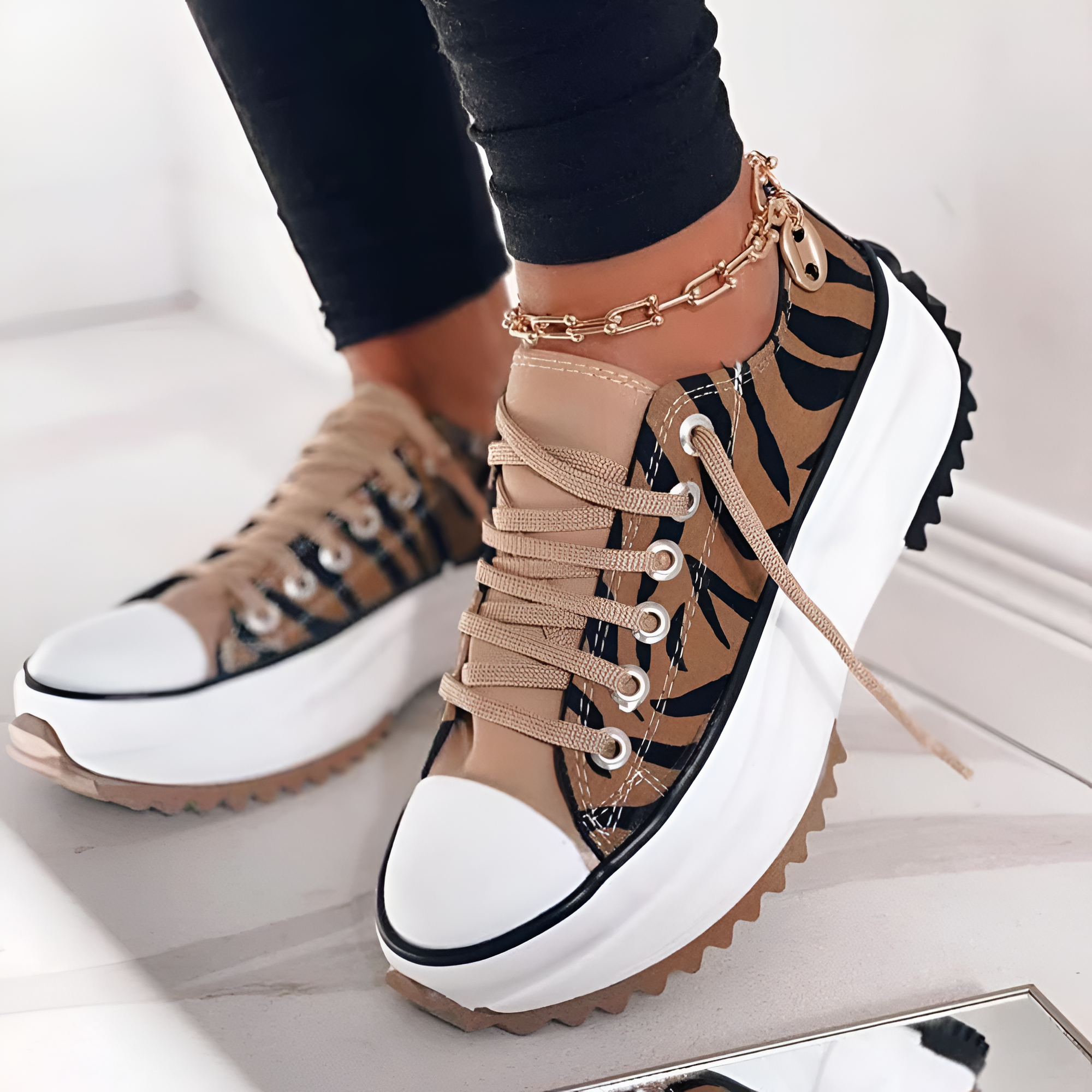 Women's Lug Sole Canvas Sneakers - Casual Streetwear