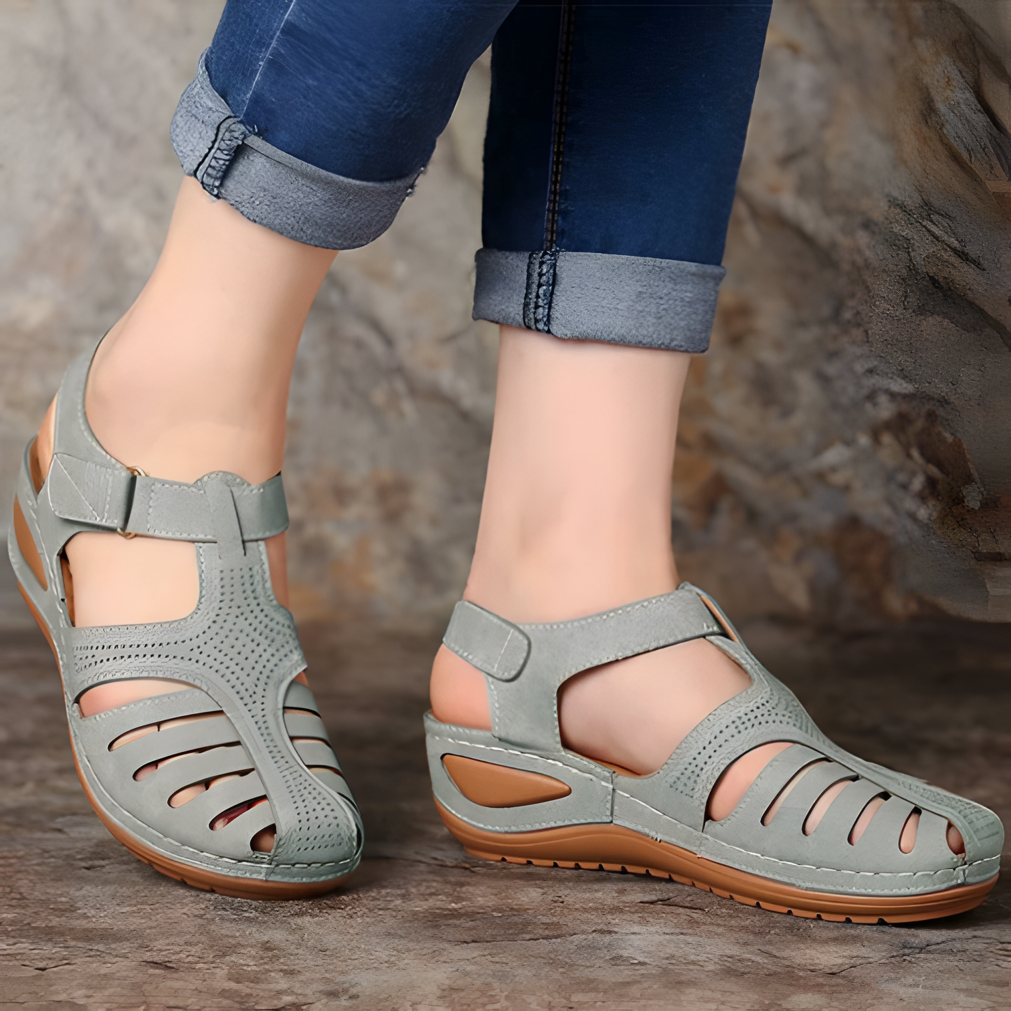 Women's Roman Sandals Cut Out Wedge - Casual Walking
